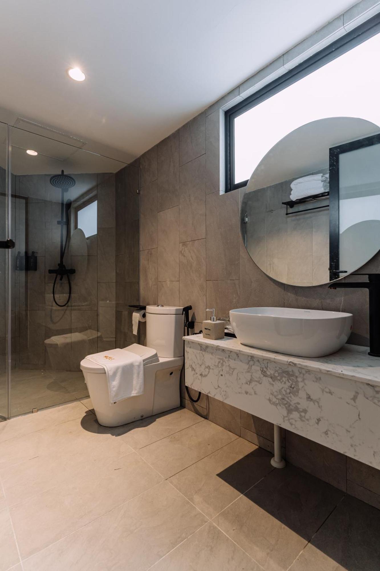 Impiana By Roxy Hotel Kuching Exterior photo